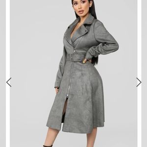 🖤🤍💕BNWOT suede-like coat from FN!!💕🤍🖤